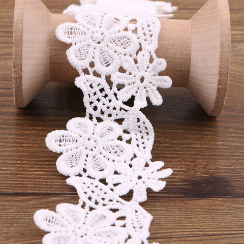 1 yards 3.1cm-4.7cm  white cotton lace fabric DIY fabric lace flower gift ribbon decoration material  cotton lace ► Photo 1/4