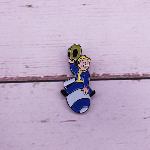Fallout 4 on steam Vault Boy Enamel pin cosplay game brooch pin ► Photo 1/2