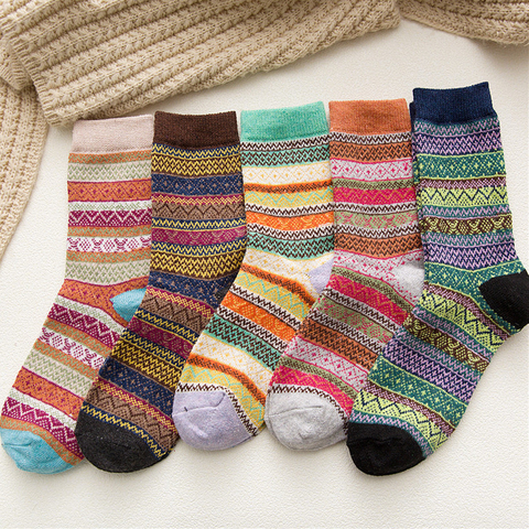 5Pairs/lot Warm Women Socks Winter Thick Cotton Socks Retro Colorful Socks Ladies Christmas Deer Gift Fashion Stripe 2022 New ► Photo 1/6