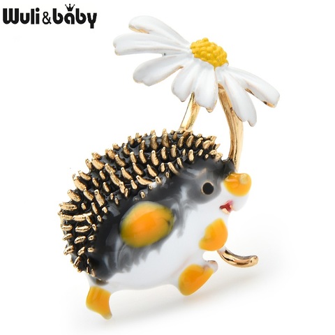 Wuli&baby Lovely Hold Flower Hedgehog Brooches Women 8-colors Animal Pet Party Office Causal Brooch Pins Gifts ёжик с ромашкой ► Photo 1/6