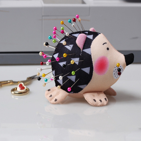 Practical DIY Pin Cushion Holder Portable Lightweight Cartoon Hedgehog Cute Needlecraft Needle Pad Home Anti Falling Sewing Tool ► Photo 1/6