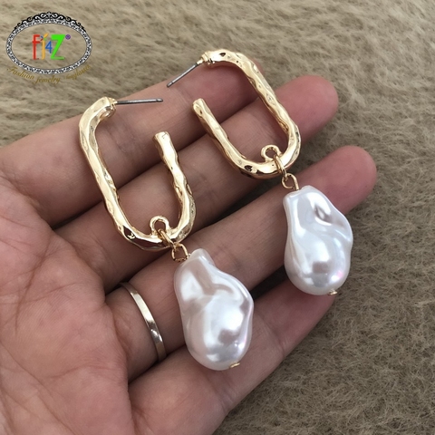 F.J4Z New Hoop Earrings for Women Boho Irregular Simulated Pearl Statement Earrings Lady U shape Earring 2022 Trend Christmas ► Photo 1/6