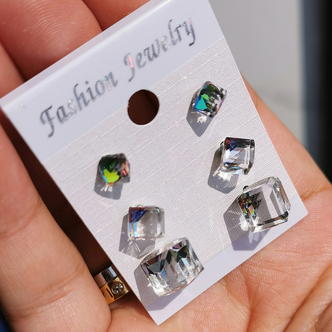 3 pair Gradual Change Square Earrings for woman Charming Attractive  Austrian Crystal Cube Stud Earrings female earrings simple ► Photo 1/5