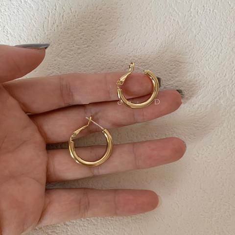 Korean Metal round small Hoop earrings for women 2022 Simple Gold Silver Color geometric cute elegant earings fashion jewelry ► Photo 1/6