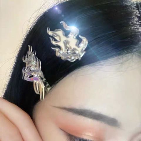 Punk Ninja Shuriken Flame Dragon Icon Reflective Hair Clips Funny Hip Hop Harajuku Totem Geometric Hair Accessories For Women ► Photo 1/6