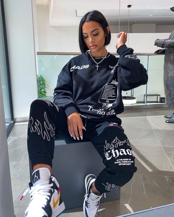 Luxury Women Designer Two Pieces Set DfLV Womens Letter Print  Tracksuits Jogger Women Two Piece Shorts Sets From Summer1618, $19.1