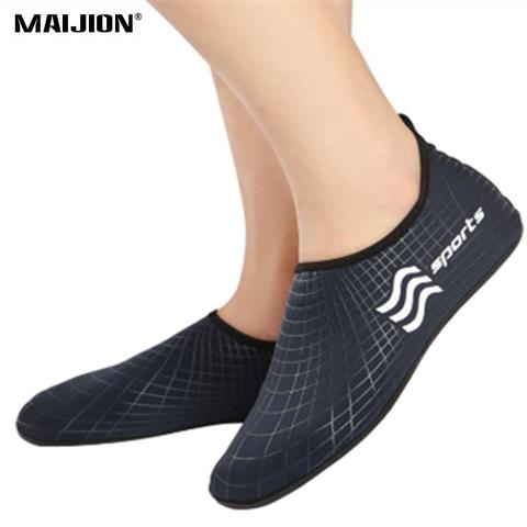 Comfortable Quick Dry Mans Beach Surfing Slippers Flat Soft Aqua Shoes Mans Footwear Swimming Shoes Male Diving Beach Shoes ► Photo 1/6
