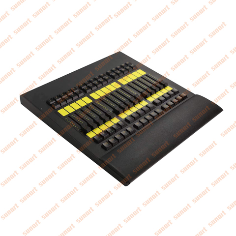 Free Shipping MA Fader Command Wing Stage Effect Lighting Console with Flight Case for DJ Disco Controller DMX Equipment ► Photo 1/5