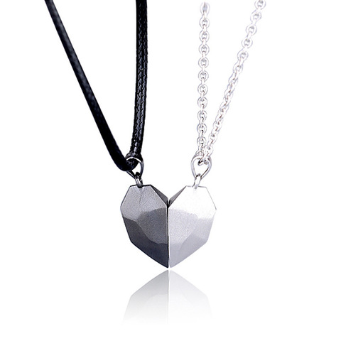 2Pcs Minimalist Lovers Matching Friendship Heart Pendant Couple Magnetic Distance Faceted Heart Pendant Necklace Couple Jewelry ► Photo 1/6