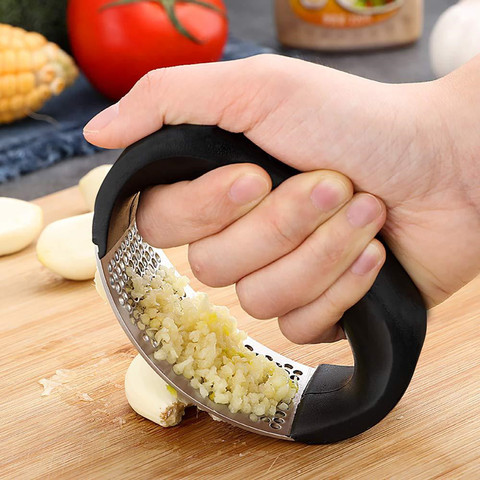 1Pcs Stainless Garlic Press Household Manual Garlic Press Device Kitchen Press Squeezer Ginger Garlic Tools Kitchen Accessories ► Photo 1/6