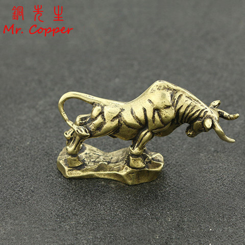 Antique Copper Bull Miniatures Figurines Small Ornaments Home Decoration Accessories Retro Brass Animal Statue Office Desk Decor ► Photo 1/6