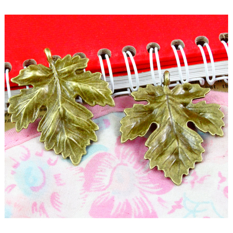 20pcs/lot maple leaf 37*35MM antique bronze zinc alloy Charm DIY jewelry accessories ► Photo 1/6