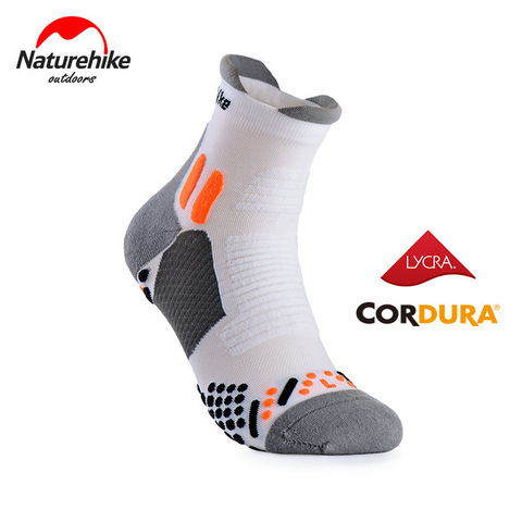 Naturehike 1 pair Unisex Outdoor Profession Sports Socks Quick-drying Running Socks Medium Stockings Wear-resistant Breathable ► Photo 1/6