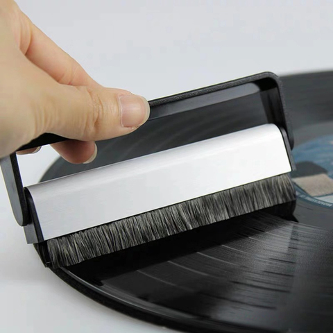 Vinyl Record Cleaning Brush Anti Static Carbon Fiber LP Record Turntable Brush Antique Gramophone Cleaning Supplies ► Photo 1/6