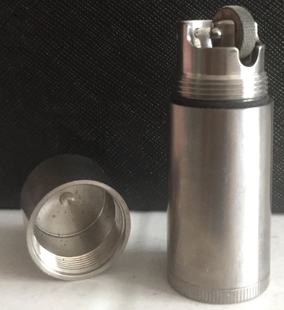 XWYQ  57gTA2 pure titanium handmade 6.5*2.2CM large capacity lighter with ring handing ► Photo 1/1