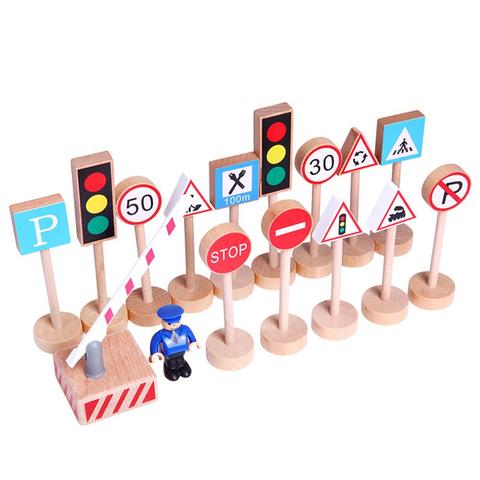 Wooden 16Pcs/Set Traffic Sign Blocks Toy Street Road Traffic Signs Model Block Educational Kids Toy For Kids Toy ► Photo 1/6