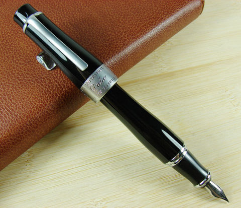 Duke 2009 Black Fountain Pen Memory Charlie-Chaplin Big Size Unique Style, Medium / Bent Nib Heavy Business Office Writing Pen ► Photo 1/6