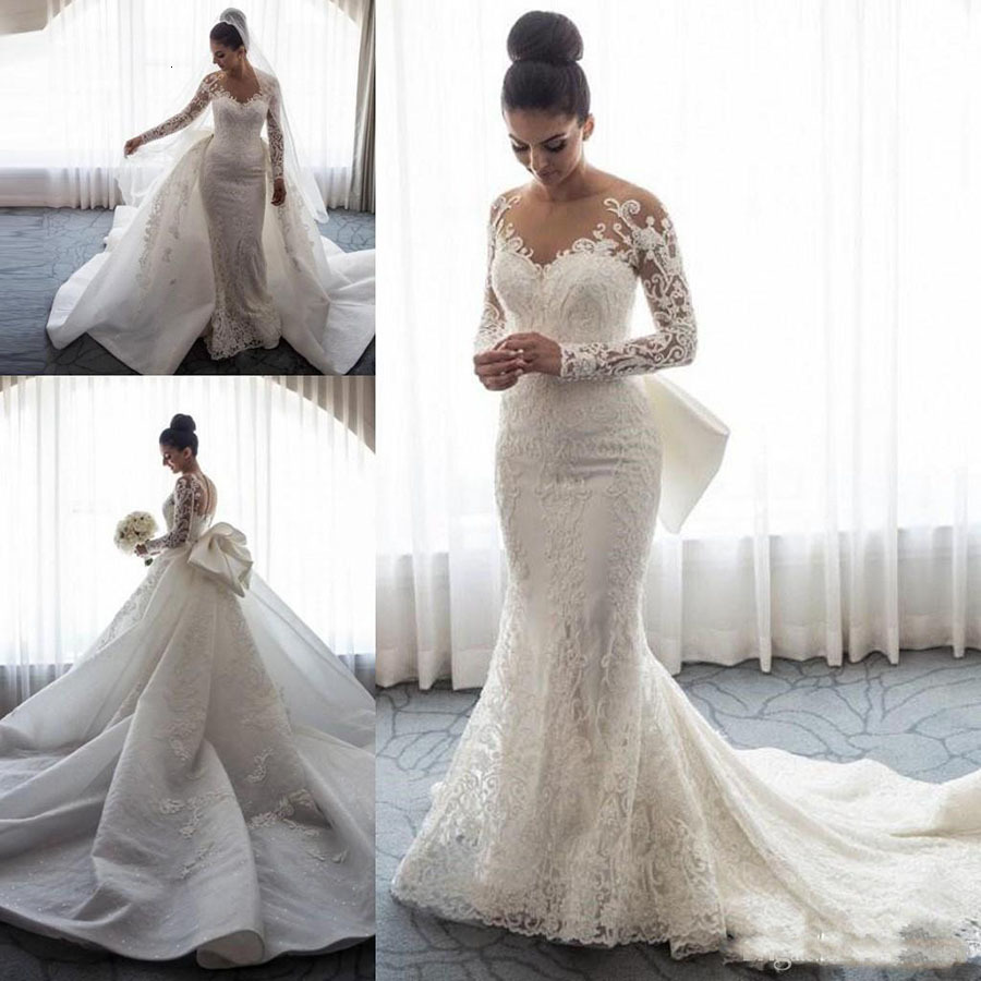 New Amazing Train Lace Applique Wedding Dresses Stunning Long Sleeve Bridal Gown 
