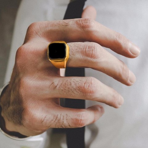 DIGNIFIED BLACK CARNELIAN STAINLESS STEEL GOLDEN SQUARE SIGNET RING FOR MEN PINKY RINGS MALE WEALTH AND RICH STATUS JEWELRY ► Photo 1/6