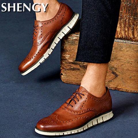 Men Dress Shoes Carved Falt Casual Shoes Man Leather Soft Bottom Lace Up Male Borgue Shoes Nonslip Outdoor Light Chaussure Homme ► Photo 1/6