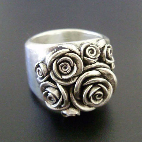 Huitan Carved Design Vintage Women Rings Unique Girl Gift Punk Female Accessories for Dance Party Jewelry Drop Shipping ► Photo 1/1