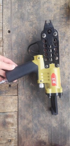 Alifix SC760C Pneumatic C-Ring Gun, Air Nail Gun , Hog Ring Plier , C-Ring Naier Original Authentic ► Photo 1/5