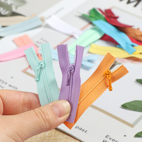 5Pcs/Set 5cm Mini Doll Zipper Clothing Zipper for DIY Handmade Sewing Scrapbooking Garment Applique DIY Doll Clothes Accessory ► Photo 1/6