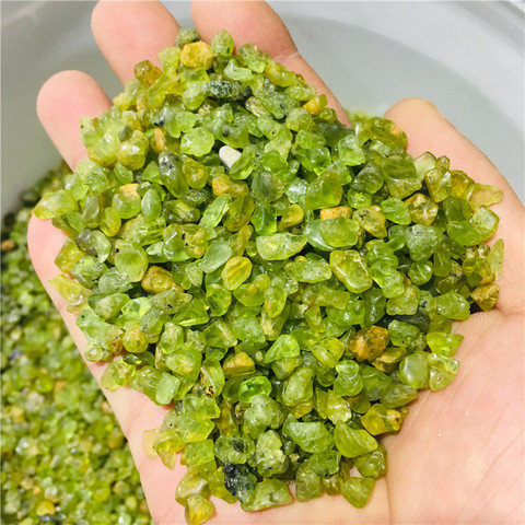 100g natural crystal olivine emerald natural rock mineral agate is used for healing chakras ► Photo 1/6