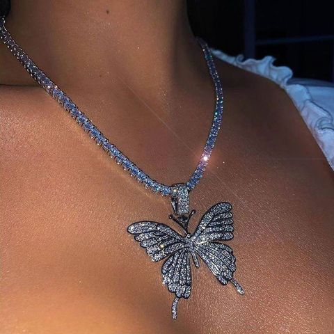 Sparking Fully Iced Out Crystal Pave Butterfly Pendant Cubic Zircon 3D Butterfly Pendant Necklace Fashion Jewelry ► Photo 1/6