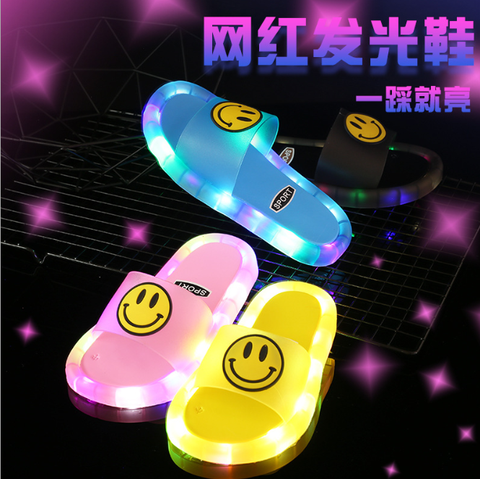 2022 Summer Girls Boys Luminous Slippers Children Soft PVC Shoes Toddler Kids Home Sandals Comfortable Baby Slides Flip Flops ► Photo 1/5