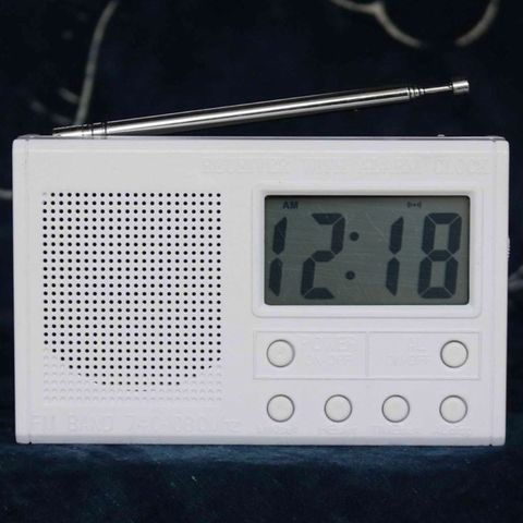 DIY LCD FM Radio Kit Electronic Educational Learning Suite Frequency Range 72-108.6MHz ► Photo 1/6