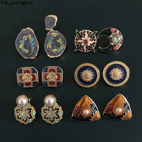 HUANZHI 2022 New Vintage Oil Painting Colorful Graffiti Geometric Triangle Square Moon Sunflower Enamel Stud Earrings for Women ► Photo 1/5