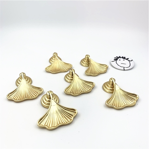 LCH Nordic Style Gingko Leaf Pull Brushed Brass Color Gold Leaf shaped Cabinet Knob Door Furniture Handles Gold Color Knob ► Photo 1/6