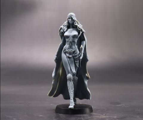 New Resin Figures One Piece Queen Knight ► Photo 1/3