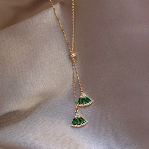 Hot Sale Classic Green white Crystal Geometric Necklace Pendant Chokers Necklace For Women Statement Jewelry ► Photo 1/6
