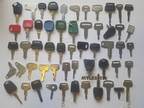 Set Of 55 Heavy Equipment Key for Caterpillar  Kubota Komatsu John Deere JCB Cat  Bobcat Doosan Deawoo  Volvo Hitachi ► Photo 1/1