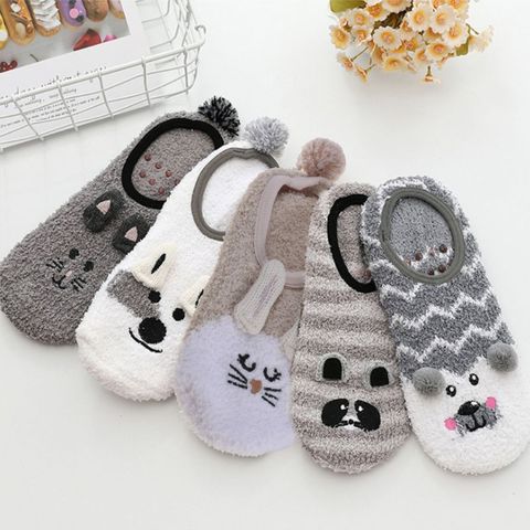 1Pair Lady Winter Warm Slipper Socks Cartoon Animal Embroidery Coral Velvet Sock Y5GC ► Photo 1/6