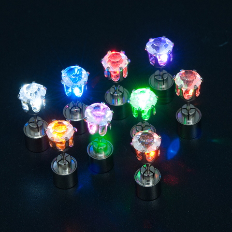 1Pcs Light Up LED Bling Ear Stud Earrings Korean of Flash Zircon Ear Earrings Accessories for Dance/Xmas/KTV Party Women Girl ► Photo 1/6