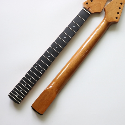 22 fret gloss finished ST style roasted Maple guitar neck with black wood fingerboard and 42mm bone nut ► Photo 1/6