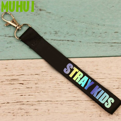 Kpop Stray Kids SEVENTEEN Monsta x Album Nylon KeyChain Discoloration Name Key Chain Car Jewelry Chaveiro Llaveros 19552 ► Photo 1/6