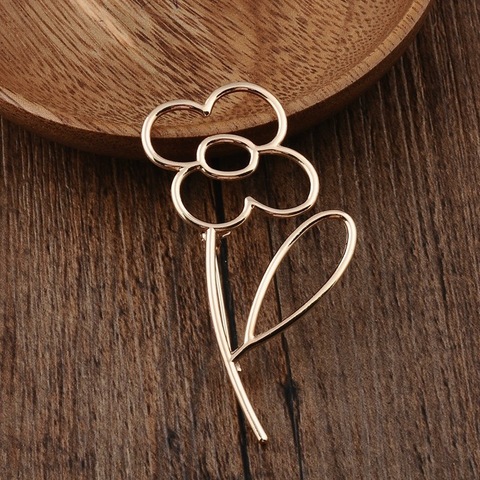 Korean Gold Alloy Empty Flower Brooch Jewelry Luxury Cardigan Shawl Scarf Buckle Lapel Pin Fashion Wedding Clothing Accessories ► Photo 1/6