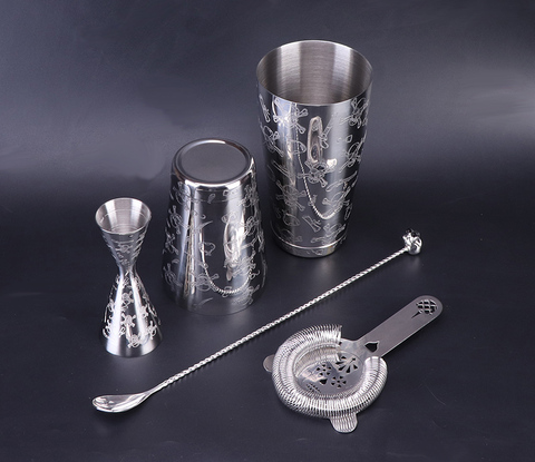 Skull Cocktail Shaker Bartender Tool Bar Set:Skull Weighted Boston Shakers, Skull Strainer,Jigger,Mixing Spoon ► Photo 1/6