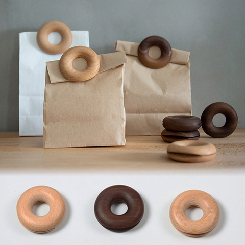 Beech donuts  black walnuts  wooden sealing clips  creative solid wood  snack clips  tea sealing strips ► Photo 1/6