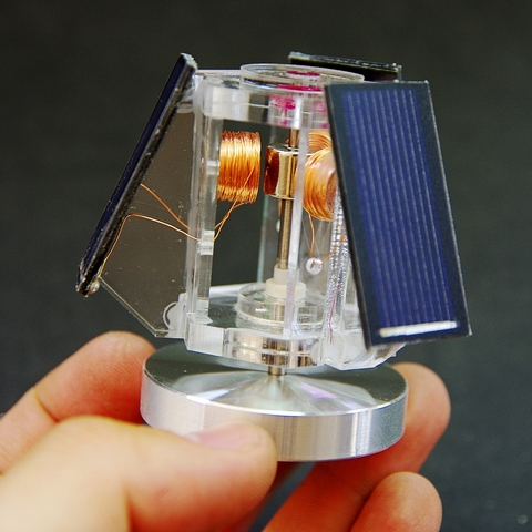 Mendocino Motor Light motive solar toy science Physics Souptoys Solar rotation Pressure reducing EDC toy ► Photo 1/5