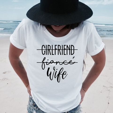Girlfriend Fiance Wife T-Shirt Future Mrs Tumblr Tee Engagement Gift Fiance Shirt Bachelorette Party Tops Trendy Casual Tshirts ► Photo 1/6