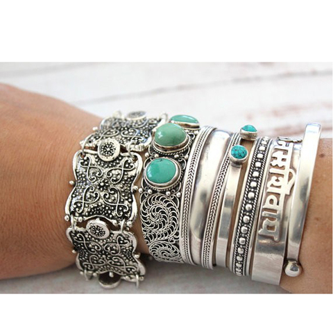 Bohemain Vintage Metal color Carving Flower Cuff Bracelet Gypsy Summer Style Coachella Bangle Bracelets for Women Men Jewelry ► Photo 1/6
