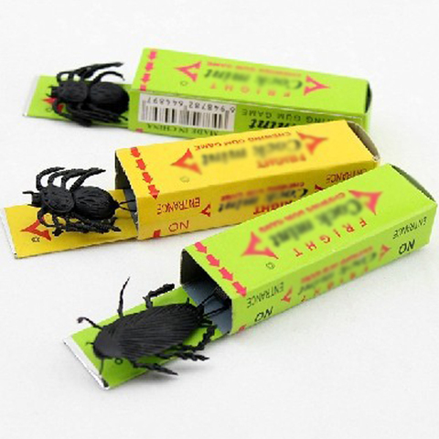 3 Pcs Funny Simulated Chewing Gum Cockroach Prank Scary Toys for Children Kids Interactive Toys for April Fool Halloween Gift ► Photo 1/6