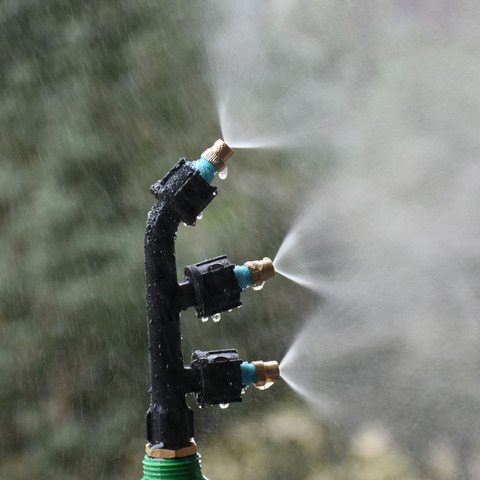 Garden Sprayer Nozzle With 1/2 1/4 Inch Thread 1/2/3 Hole Water Mist Nozzle Garden Sprinklers Irrigation Watering 1pcs ► Photo 1/6