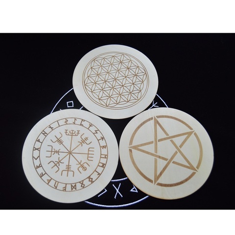 Wood Round Altar Tile/Pad with viking compass ,Pentagram witchcraft supplies Divination mat wicca props Ornaments ► Photo 1/5