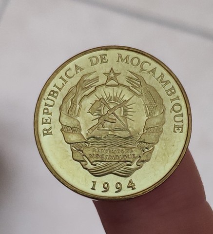 23mm Mozambique ,100% Real Genuine Commemorative Coin,Original Collection ► Photo 1/1